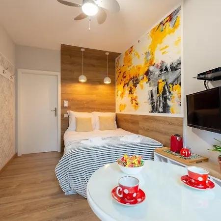 Santa Barbara Apartment